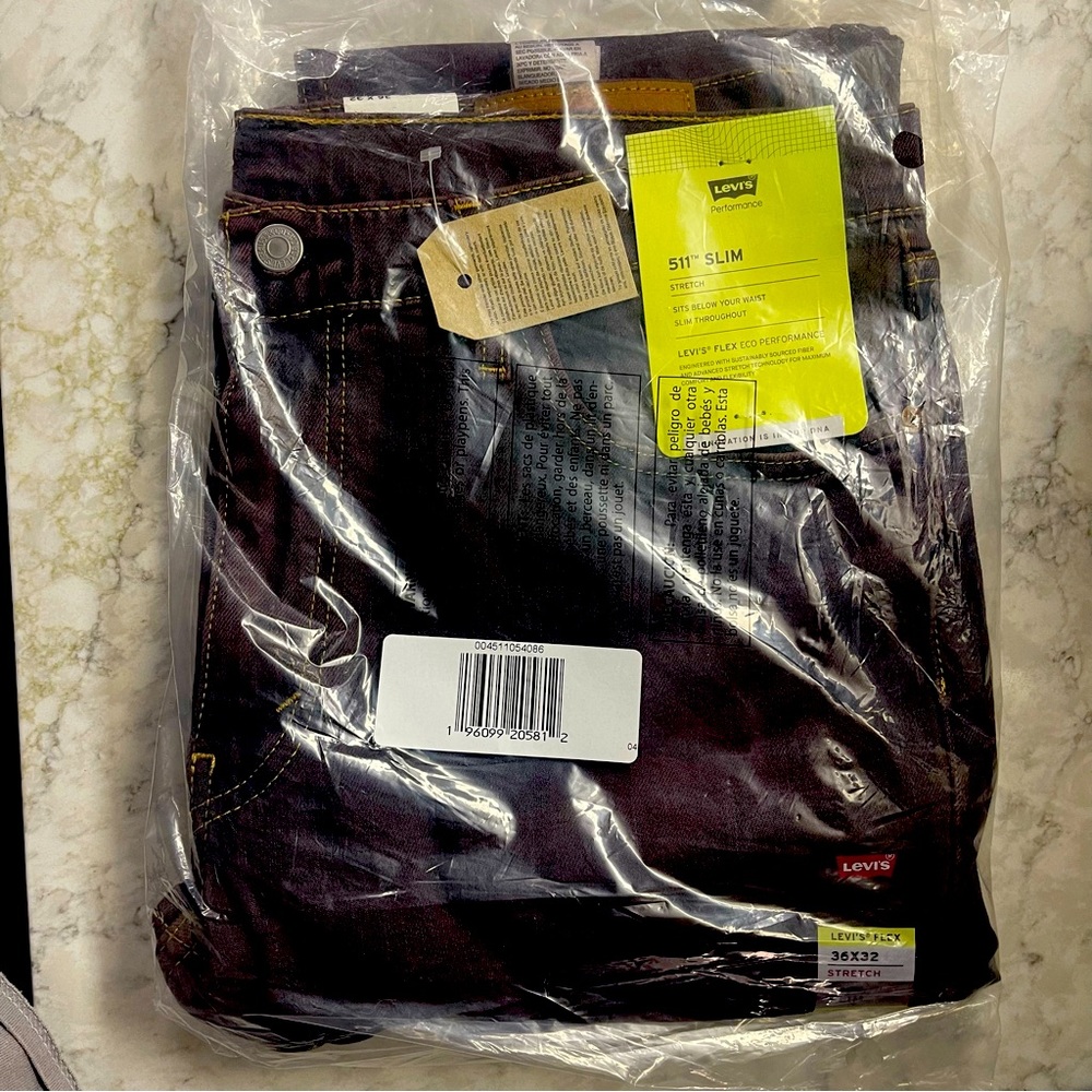511 Levi's Slim Garment Red 36x32